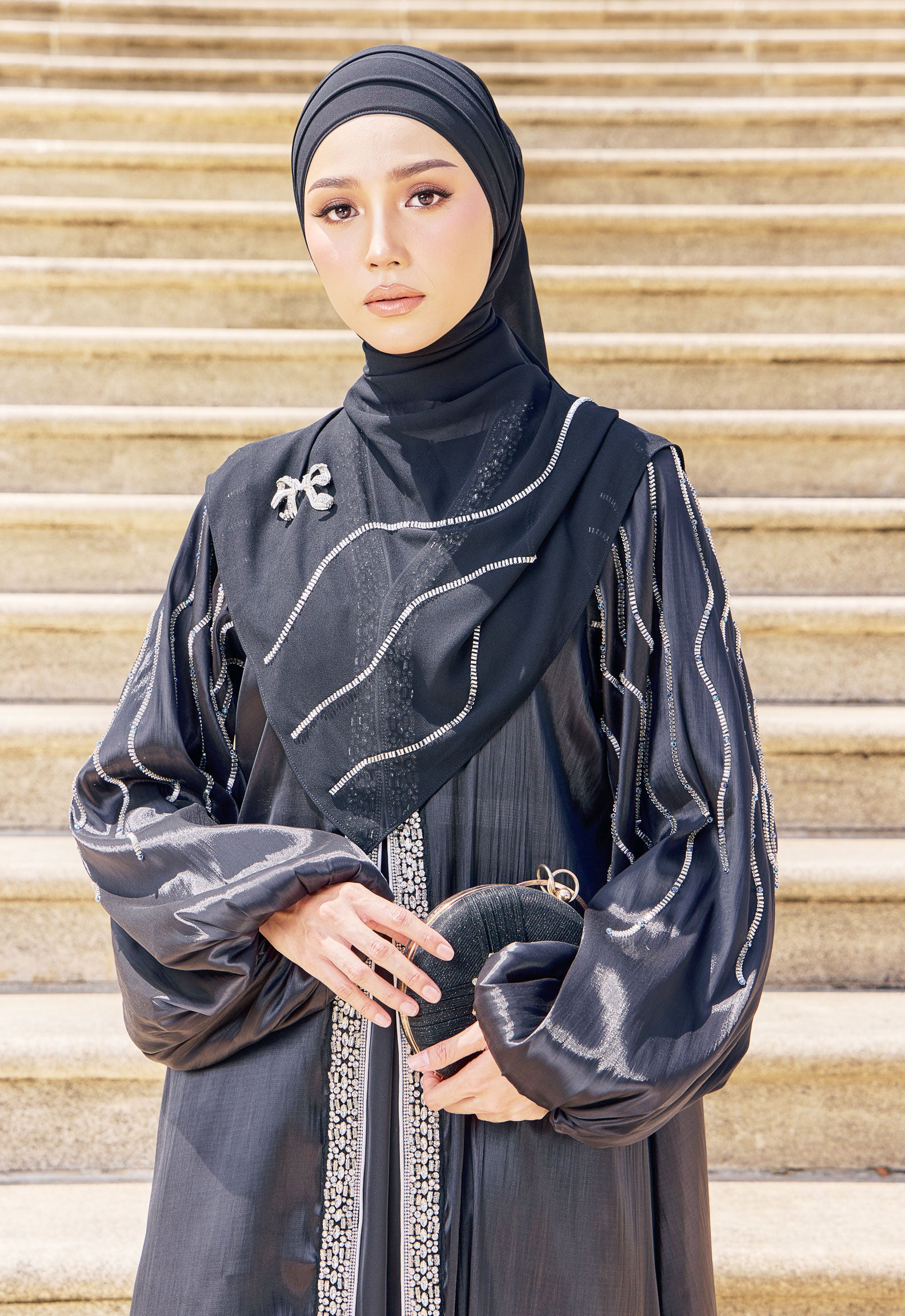 ZAHRAA LUXE ABAYA - BLACK