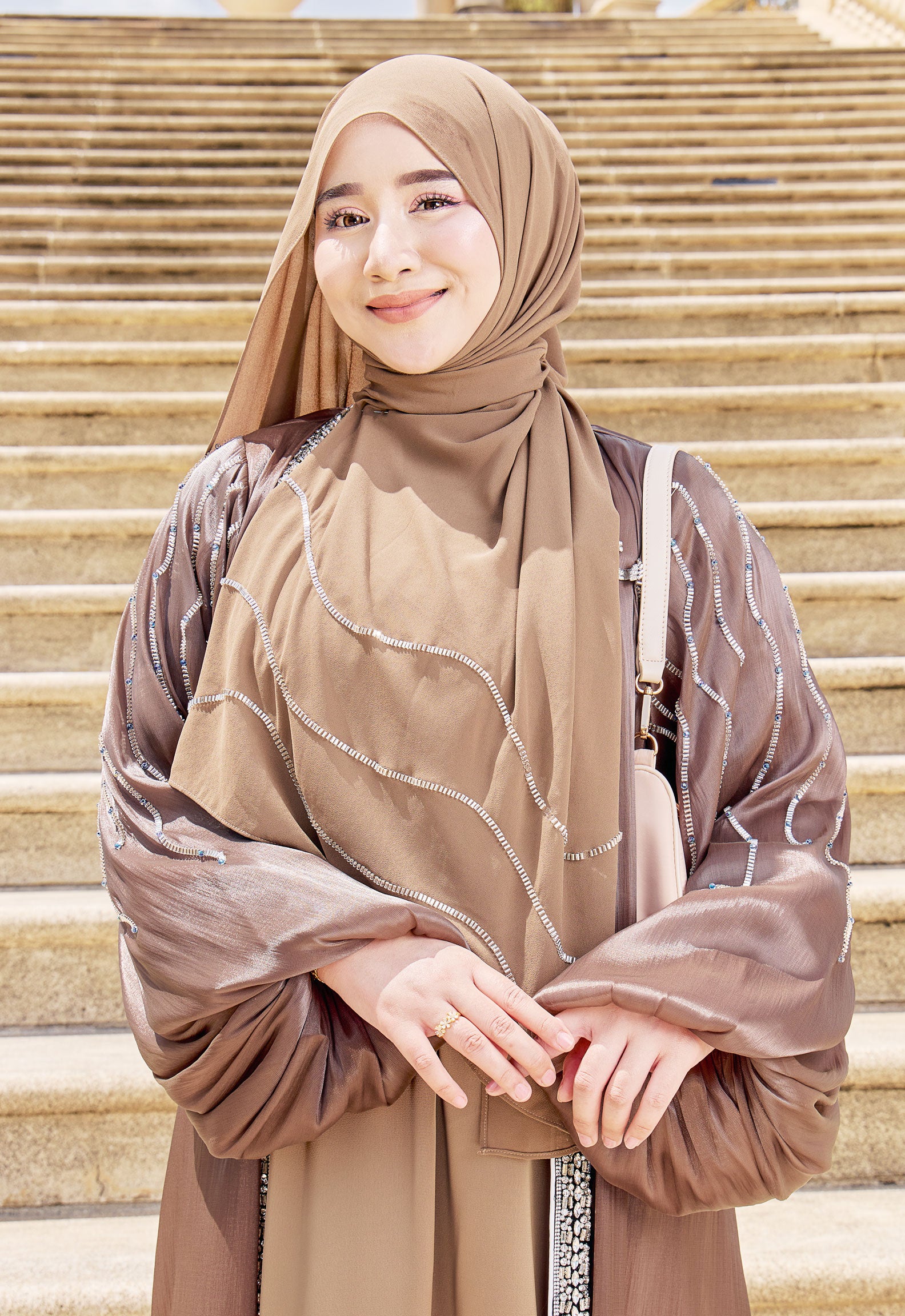 ZAHRAA LUXE ABAYA - BROWN GREENISH